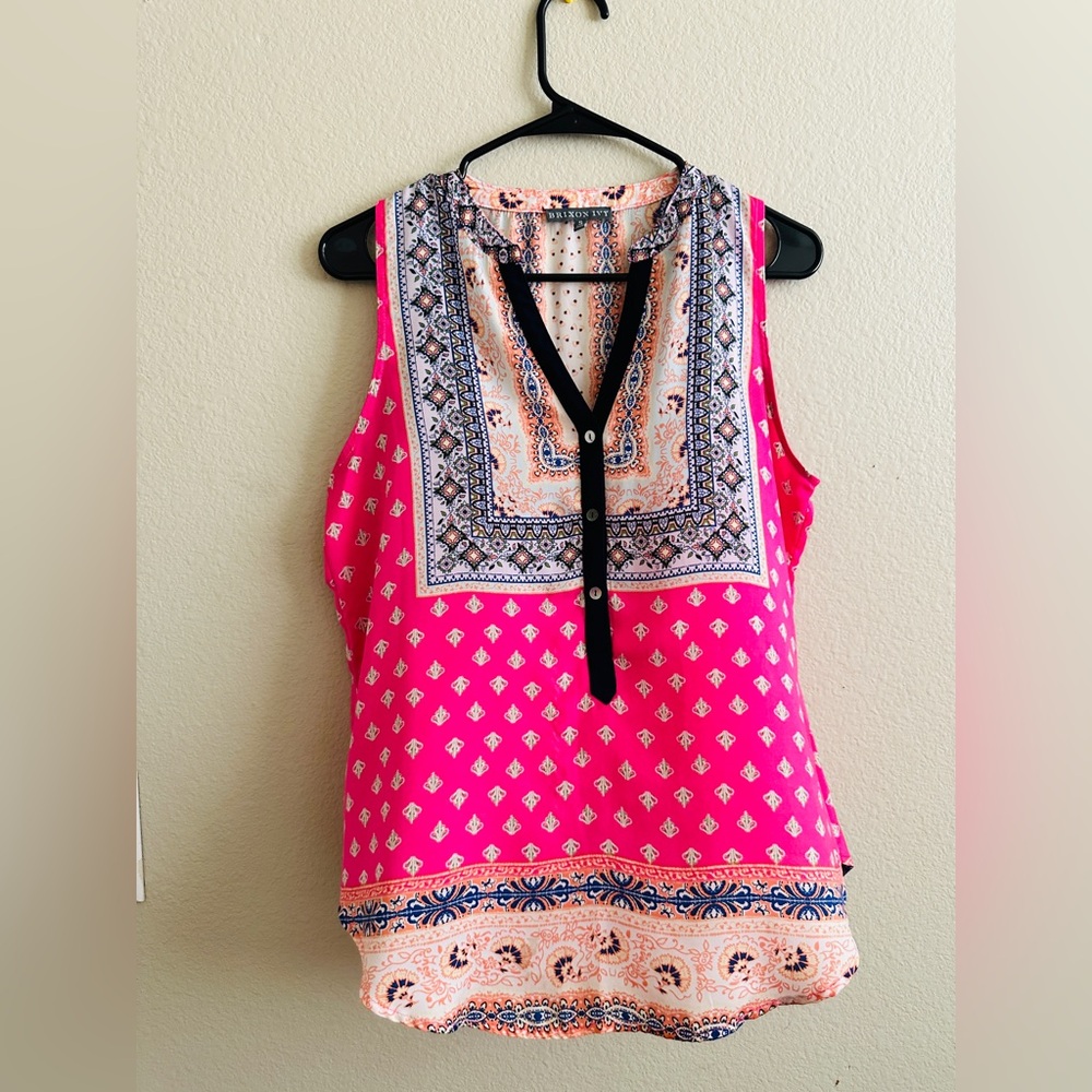 NWOT Brixon Ivy Pink Women’s Sleeveless Top with Boho Buttons in Size S